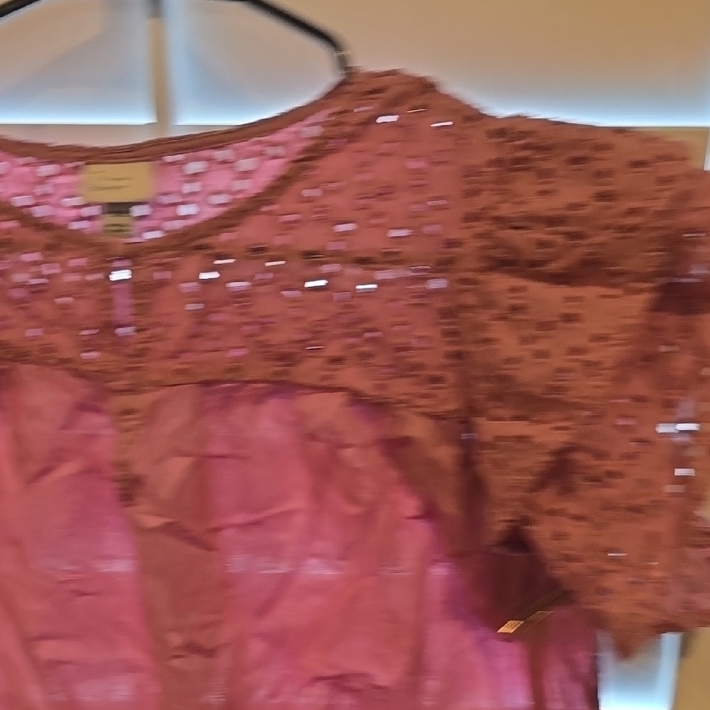 Pink Eyelet Ruffle Sleeve Top - Picture 4 of 6